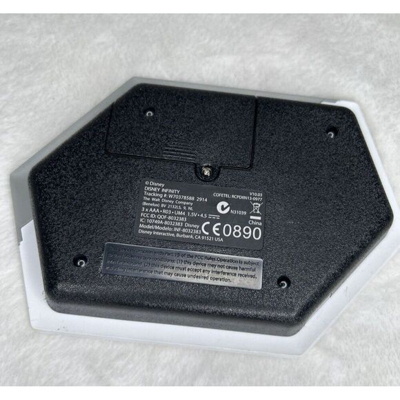 Nintendo 3DS Disney Infinity Toy Box Challenge Bundle Portal World Figures - Picture 3 of 9